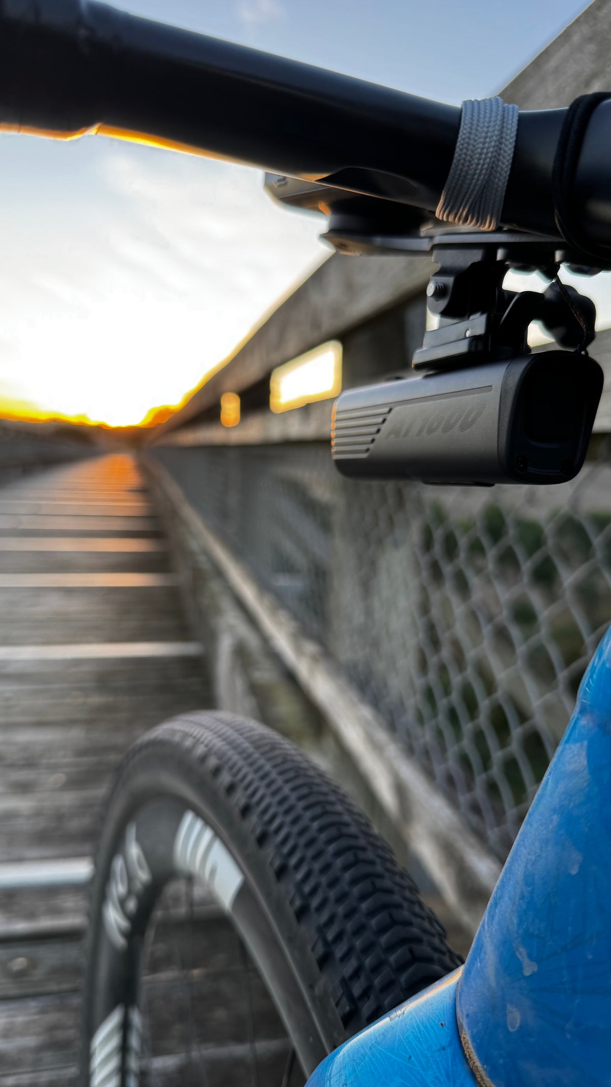 Magene Antares 1600 Smart Headlight